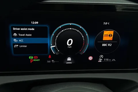 YS25UFA Volkswagen Tiguan 1.5 eTSI 150 Elegance 5dr DSG Thumbnail #37