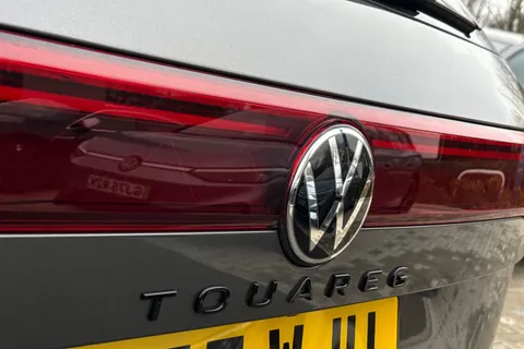 YN75WJU Volkswagen Touareg 3.0 V6 TDI 4Motion 286 Black Edition 5dr Tip Auto, **TOW BAR** Thumbnail #24