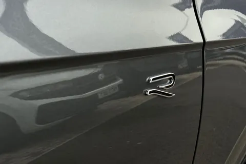 YN75WJU Volkswagen Touareg 3.0 V6 TDI 4Motion 286 Black Edition 5dr Tip Auto, **TOW BAR** Thumbnail #30