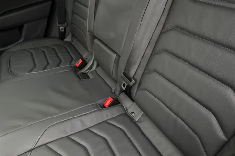 YN75WJU Volkswagen Touareg 3.0 V6 TDI 4Motion 286 Black Edition 5dr Tip Auto, **TOW BAR** Thumbnail #32