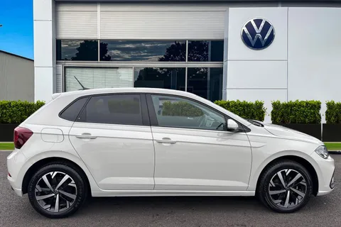 YS25CGU Volkswagen Polo 1.0 TSI Match 5dr DSG, **PRIVACY GLASS** Thumbnail #3