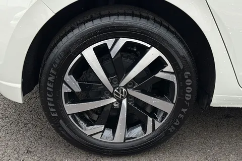 YS25CGU Volkswagen Polo 1.0 TSI Match 5dr DSG, **PRIVACY GLASS** Thumbnail #11