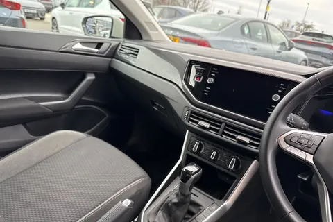 YS25CGU Volkswagen Polo 1.0 TSI Match 5dr DSG, **PRIVACY GLASS** Thumbnail #19