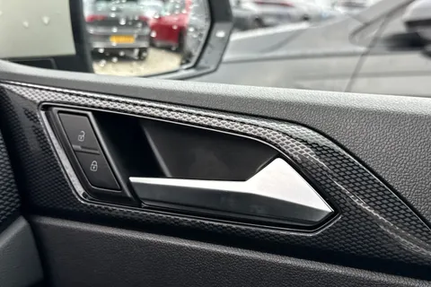 YS25CGU Volkswagen Polo 1.0 TSI Match 5dr DSG, **PRIVACY GLASS** Thumbnail #20