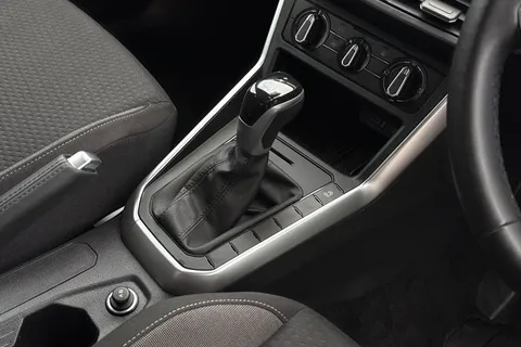 YS25CGU Volkswagen Polo 1.0 TSI Match 5dr DSG, **PRIVACY GLASS** Thumbnail #22