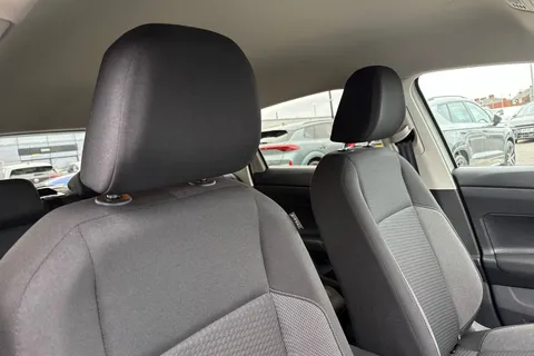 YS25CGU Volkswagen Polo 1.0 TSI Match 5dr DSG, **PRIVACY GLASS** Thumbnail #23