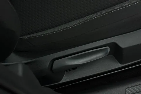 YS25CGU Volkswagen Polo 1.0 TSI Match 5dr DSG, **PRIVACY GLASS** Thumbnail #32