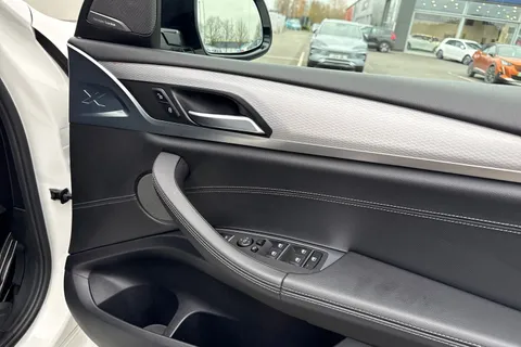 YL67NVE BMW X3 3.0 30d M Sport Auto xDrive Euro 6 (s/s) 5dr Thumbnail #20