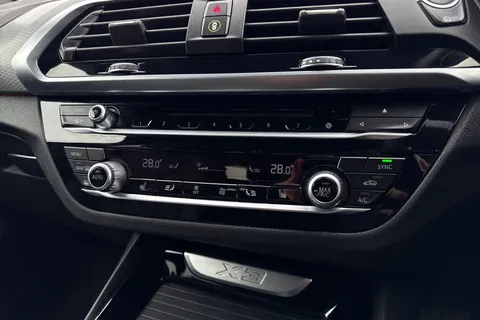 YL67NVE BMW X3 3.0 30d M Sport Auto xDrive Euro 6 (s/s) 5dr Thumbnail #21