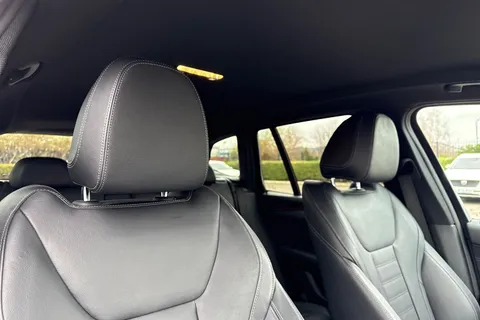 YL67NVE BMW X3 3.0 30d M Sport Auto xDrive Euro 6 (s/s) 5dr Thumbnail #23