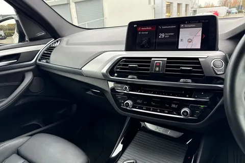 YL67NVE BMW X3 3.0 30d M Sport Auto xDrive Euro 6 (s/s) 5dr Thumbnail #45