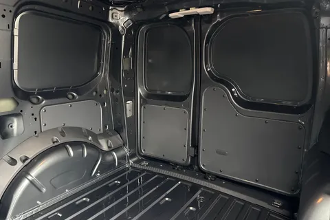 DF75XCL Volkswagen Caddy C20 Cargo Commerce Pro SWB 122 PS 2.0 TDI 7sp DSG - Nav/Rear Camera Thumbnail #13