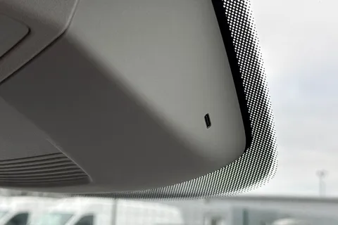 DF75UJL Volkswagen Crafter CR35 Panel van Commerce Plus MWB 140 PS 2.0 TDI 8sp DSG - MY25/Camera Thumbnail #34