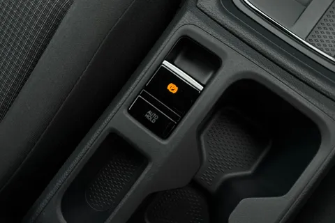 DF75XCL Volkswagen Caddy C20 Cargo Commerce Pro SWB 122 PS 2.0 TDI 7sp DSG - Nav/Rear Camera Thumbnail #35