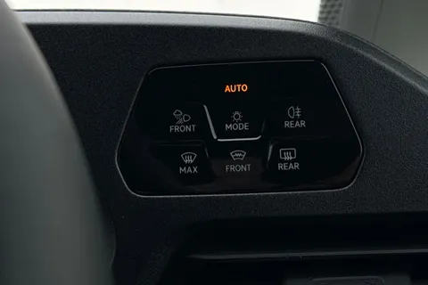 DF75XCL Volkswagen Caddy C20 Cargo Commerce Pro SWB 122 PS 2.0 TDI 7sp DSG - Nav/Rear Camera Thumbnail #37