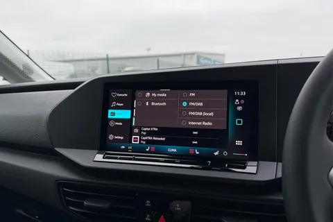 DF75XCL Volkswagen Caddy C20 Cargo Commerce Pro SWB 122 PS 2.0 TDI 7sp DSG - Nav/Rear Camera Thumbnail #45