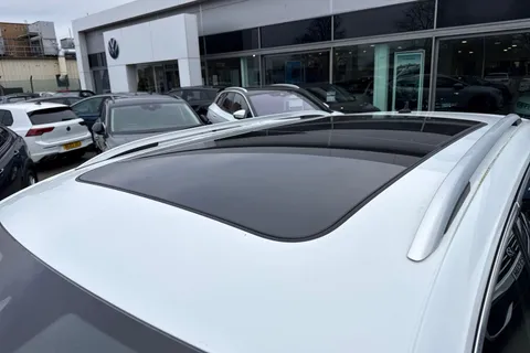 YP68SWJ Volkswagen Tiguan 2.0 TDi 150 R-Line 5dr | Heated Seats | Pan Roof Thumbnail #27