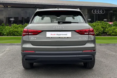 PF72CVS Audi Q3 Technik 35 TFSI  150 PS S tronic Thumbnail #5