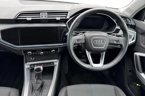 PF72CVS Audi Q3 Technik 35 TFSI  150 PS S tronic Thumbnail #18