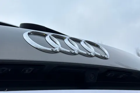 PF72CVS Audi Q3 Technik 35 TFSI  150 PS S tronic Thumbnail #29