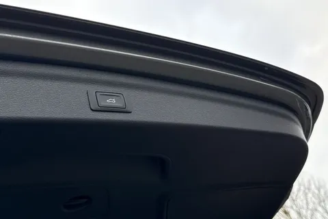 PF72CVS Audi Q3 Technik 35 TFSI  150 PS S tronic Thumbnail #31