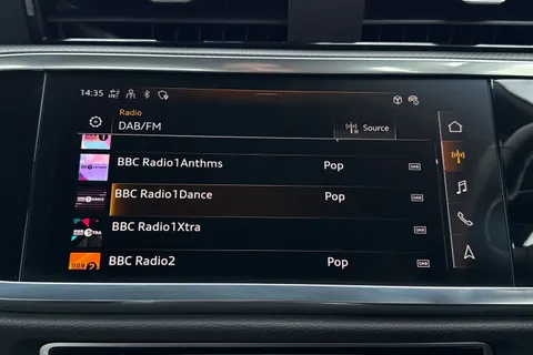 PF72CVS Audi Q3 Technik 35 TFSI  150 PS S tronic Thumbnail #39