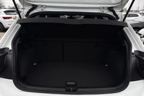 YS25WHP Volkswagen Polo 1.0 TSI 115 Black Edition 5dr DSG, **REAR VIEW CAMERA** Thumbnail #6