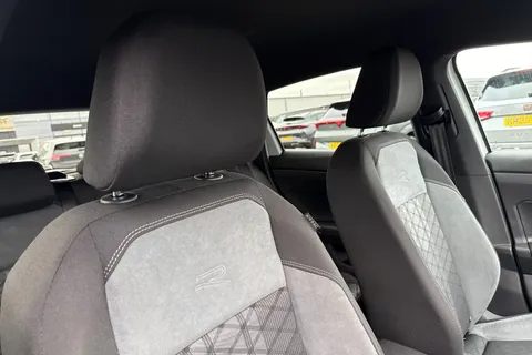 YS25WHP Volkswagen Polo 1.0 TSI 115 Black Edition 5dr DSG, **REAR VIEW CAMERA** Thumbnail #23