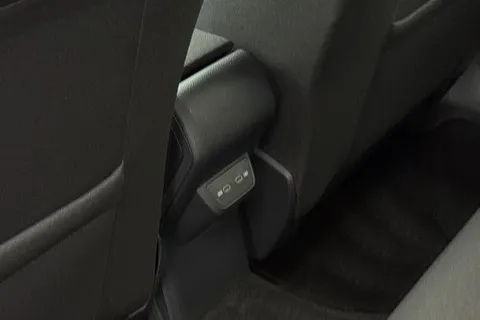 YS25WHP Volkswagen Polo 1.0 TSI 115 Black Edition 5dr DSG, **REAR VIEW CAMERA** Thumbnail #31