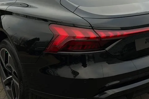  Audi e-tron GT 105kWh Auto quattro 4dr Thumbnail #16