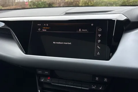  Audi e-tron GT 105kWh Auto quattro 4dr Thumbnail #38