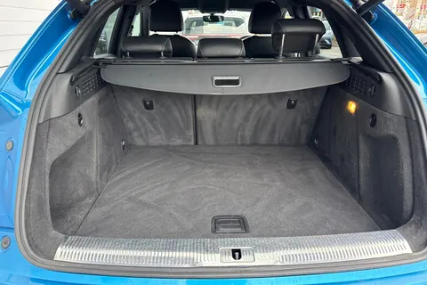 PE18UFH Audi Q3 2.0 TDI S line Edition Euro 6 (s/s) 5dr Thumbnail #7