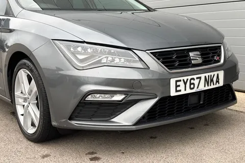 EY67NKA SEAT Leon 1.4 EcoTSI 150 FR Technology 5dr DSG Thumbnail #9