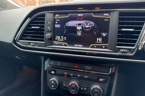 EY67NKA SEAT Leon 1.4 EcoTSI 150 FR Technology 5dr DSG Thumbnail #22