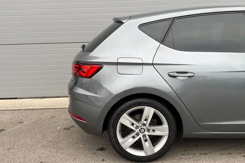 EY67NKA SEAT Leon 1.4 EcoTSI 150 FR Technology 5dr DSG Thumbnail #32