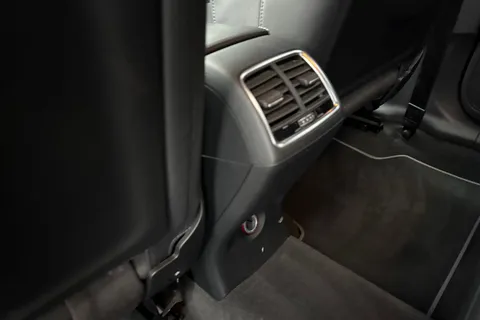 PE18UFH Audi Q3 2.0 TDI S line Edition Euro 6 (s/s) 5dr Thumbnail #39