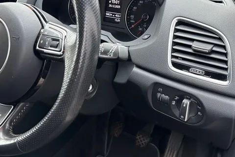 PE18UFH Audi Q3 2.0 TDI S line Edition Euro 6 (s/s) 5dr Thumbnail #44