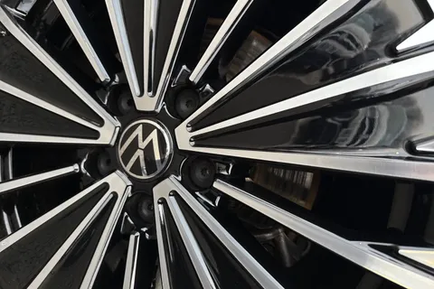 YS25FWK Volkswagen Tiguan 1.5 eTSI 150 Match 5dr DSG Thumbnail #26