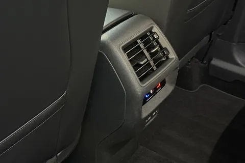 YS25FWK Volkswagen Tiguan 1.5 eTSI 150 Match 5dr DSG Thumbnail #33