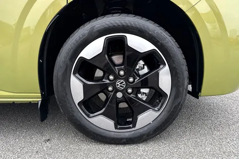 DC75CZM Volkswagen Transporter T28 Panel Van Commerce Pro SWB 150 PS 2.0 TDI 8sp Automatic - 19' Alloys Thumbnail #9