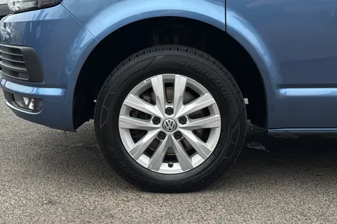 BV67FWR Volkswagen Transporter 2.0 TDI BMT 102 Highline 4 Berth Camper Conversion Euro 6 Thumbnail #9