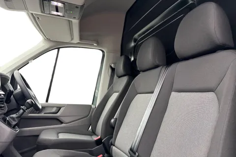 DC75AVO Volkswagen Crafter CR35 Panel van Commerce Plus LWB 140 PS 2.0 TDI 6sp Manual FWD - MY25/Rear Thumbnail #15