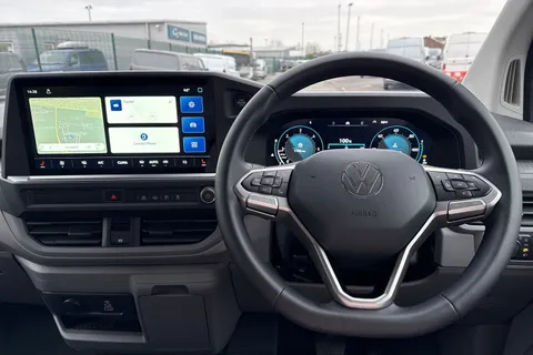 DC75CZM Volkswagen Transporter T28 Panel Van Commerce Pro SWB 150 PS 2.0 TDI 8sp Automatic - 19' Alloys Thumbnail #17