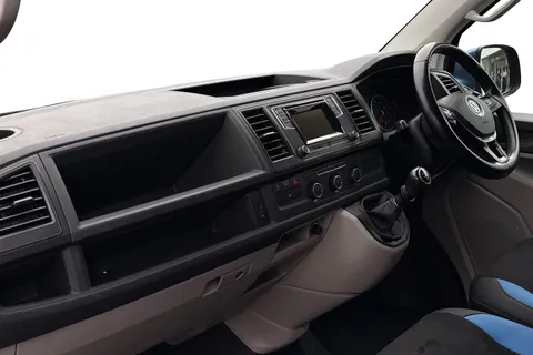 BV67FWR Volkswagen Transporter 2.0 TDI BMT 102 Highline 4 Berth Camper Conversion Euro 6 Thumbnail #14