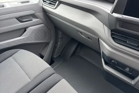 DC75CZM Volkswagen Transporter T28 Panel Van Commerce Pro SWB 150 PS 2.0 TDI 8sp Automatic - 19' Alloys Thumbnail #19