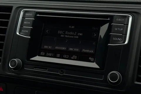 BV67FWR Volkswagen Transporter 2.0 TDI BMT 102 Highline 4 Berth Camper Conversion Euro 6 Thumbnail #16