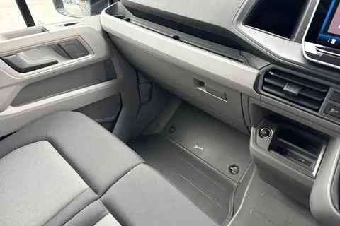 DC75AVO Volkswagen Crafter CR35 Panel van Commerce Plus LWB 140 PS 2.0 TDI 6sp Manual FWD - MY25/Rear Thumbnail #19