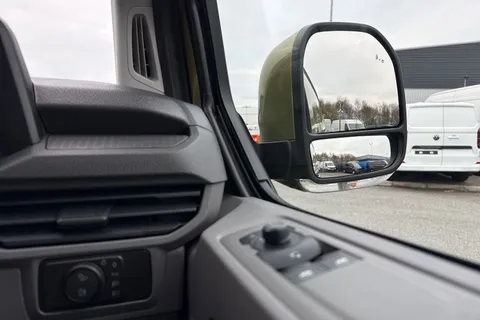 DC75CZM Volkswagen Transporter T28 Panel Van Commerce Pro SWB 150 PS 2.0 TDI 8sp Automatic - 19' Alloys Thumbnail #20