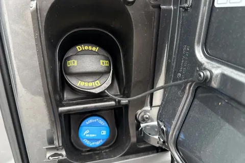 DC75AVO Volkswagen Crafter CR35 Panel van Commerce Plus LWB 140 PS 2.0 TDI 6sp Manual FWD - MY25/Rear Thumbnail #24