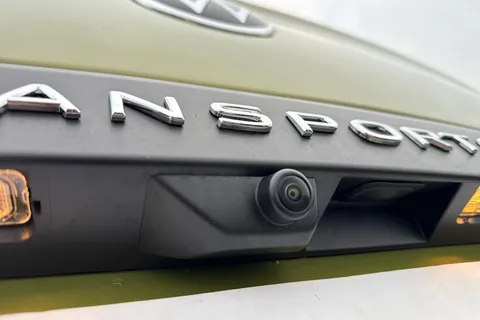 DC75CZM Volkswagen Transporter T28 Panel Van Commerce Pro SWB 150 PS 2.0 TDI 8sp Automatic - 19' Alloys Thumbnail #30